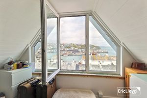 Photo 33- click for photo gallery